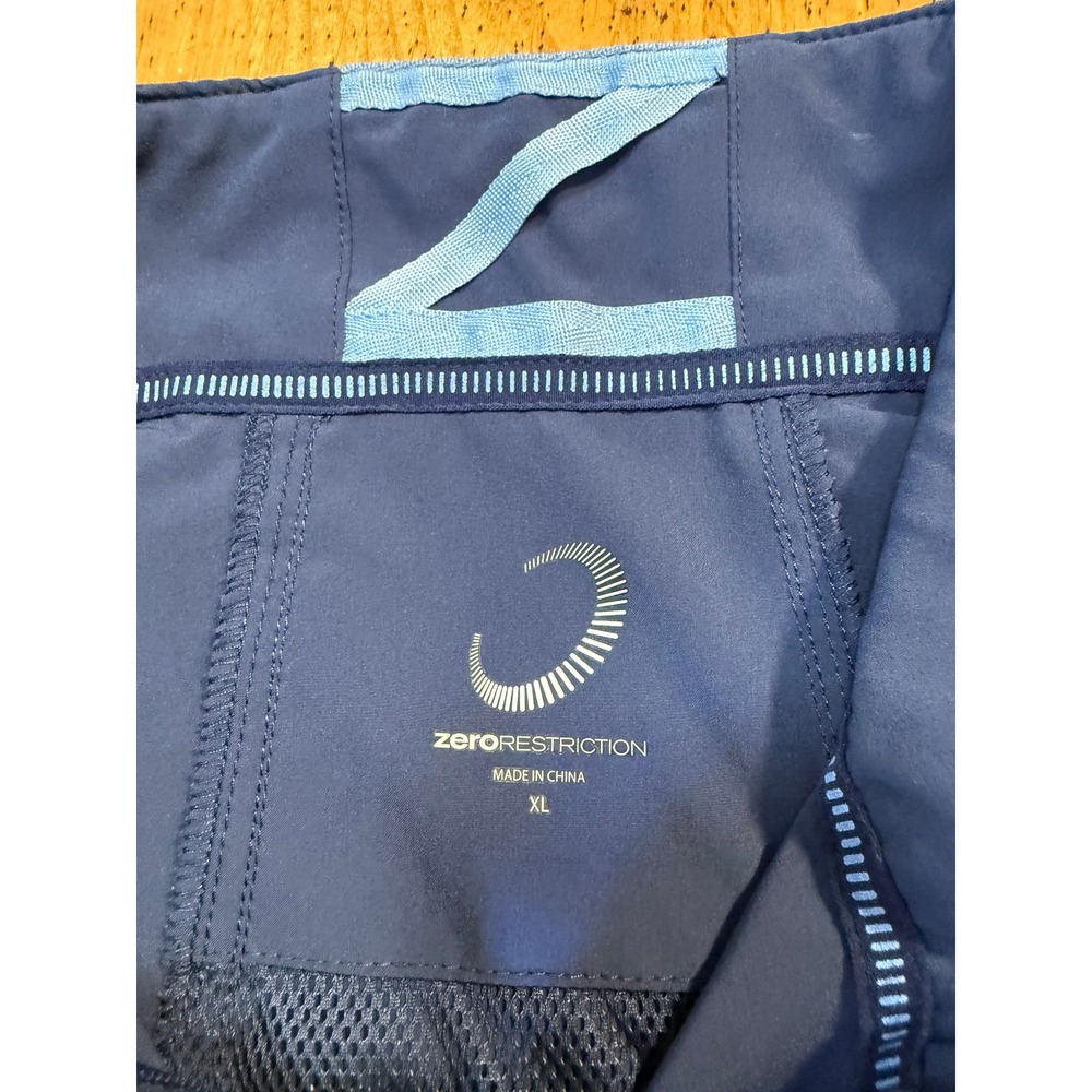 Zero Restriction Golf Vest Size XL Mens Navy Blue Full Zip Performance Outerwear - Picture 4 of 9